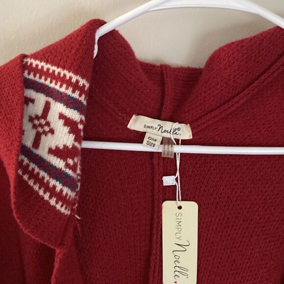 Simply Noelle Red Hooded Poncho with Pattern NWT - Picture 2 of 3